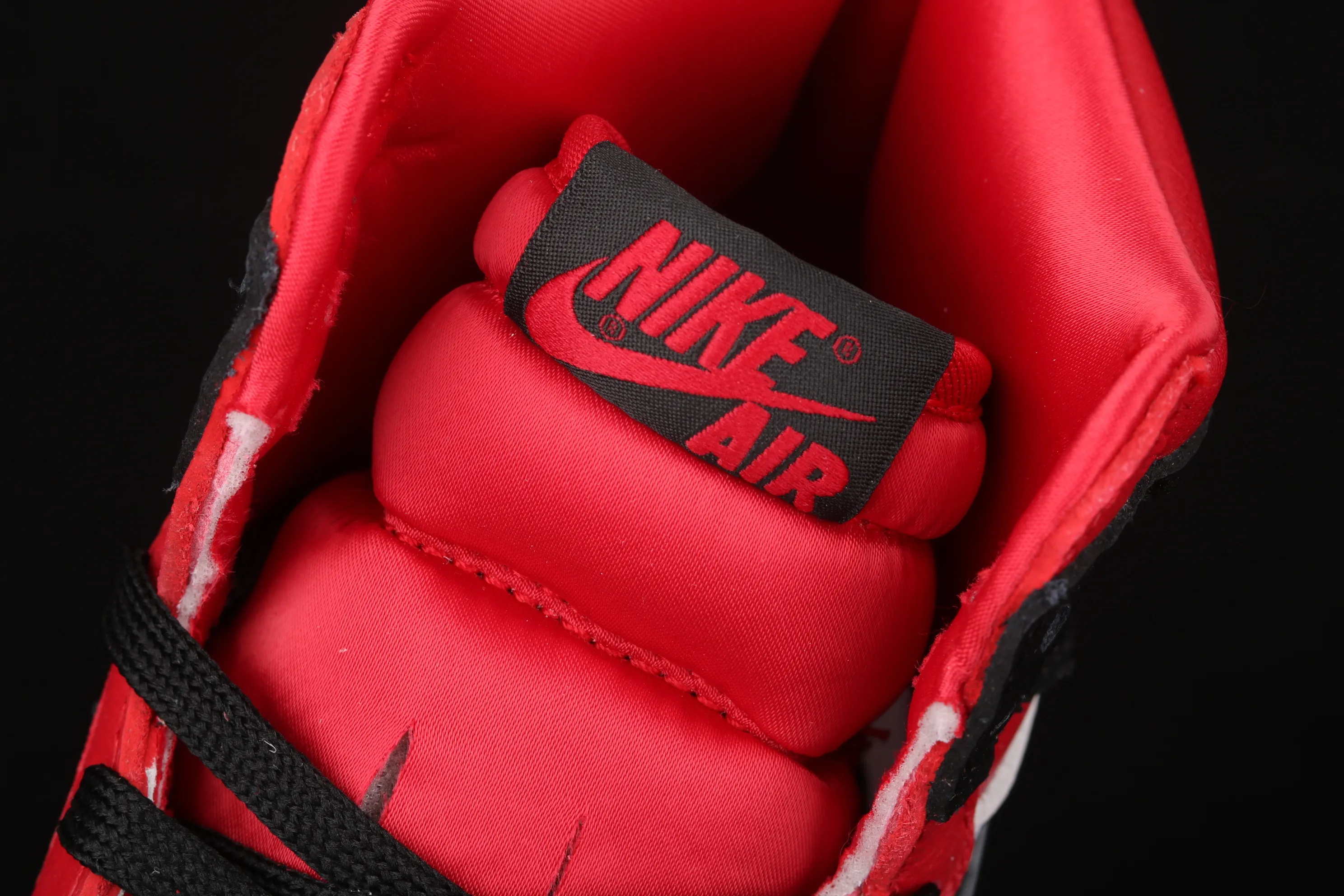 All categories Air Jordan Jordan series basketball shoes Air Jordan 1 High X version Air Jordan 1 WMNS "Satin Snake" AJ1 Joe 1 snake pattern Chicago CD0461-601